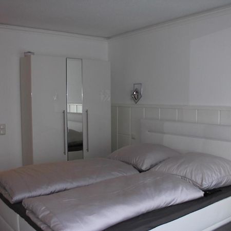 Moderne Und Helle Ferienwohnung Am Ploener See Bosau エクステリア 写真
