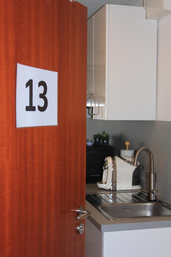 Moderne Und Helle Ferienwohnung Am Ploener See Bosau エクステリア 写真