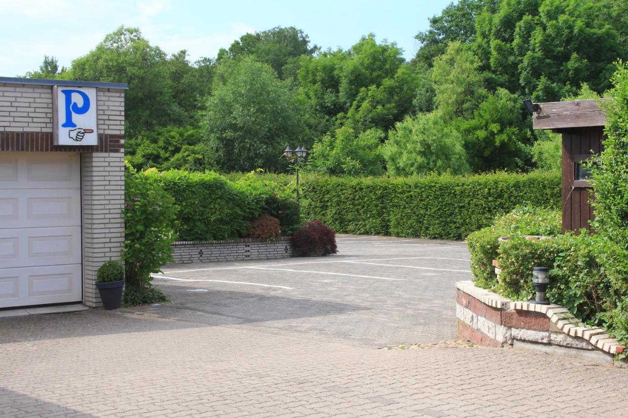 Moderne Und Helle Ferienwohnung Am Ploener See Bosau エクステリア 写真